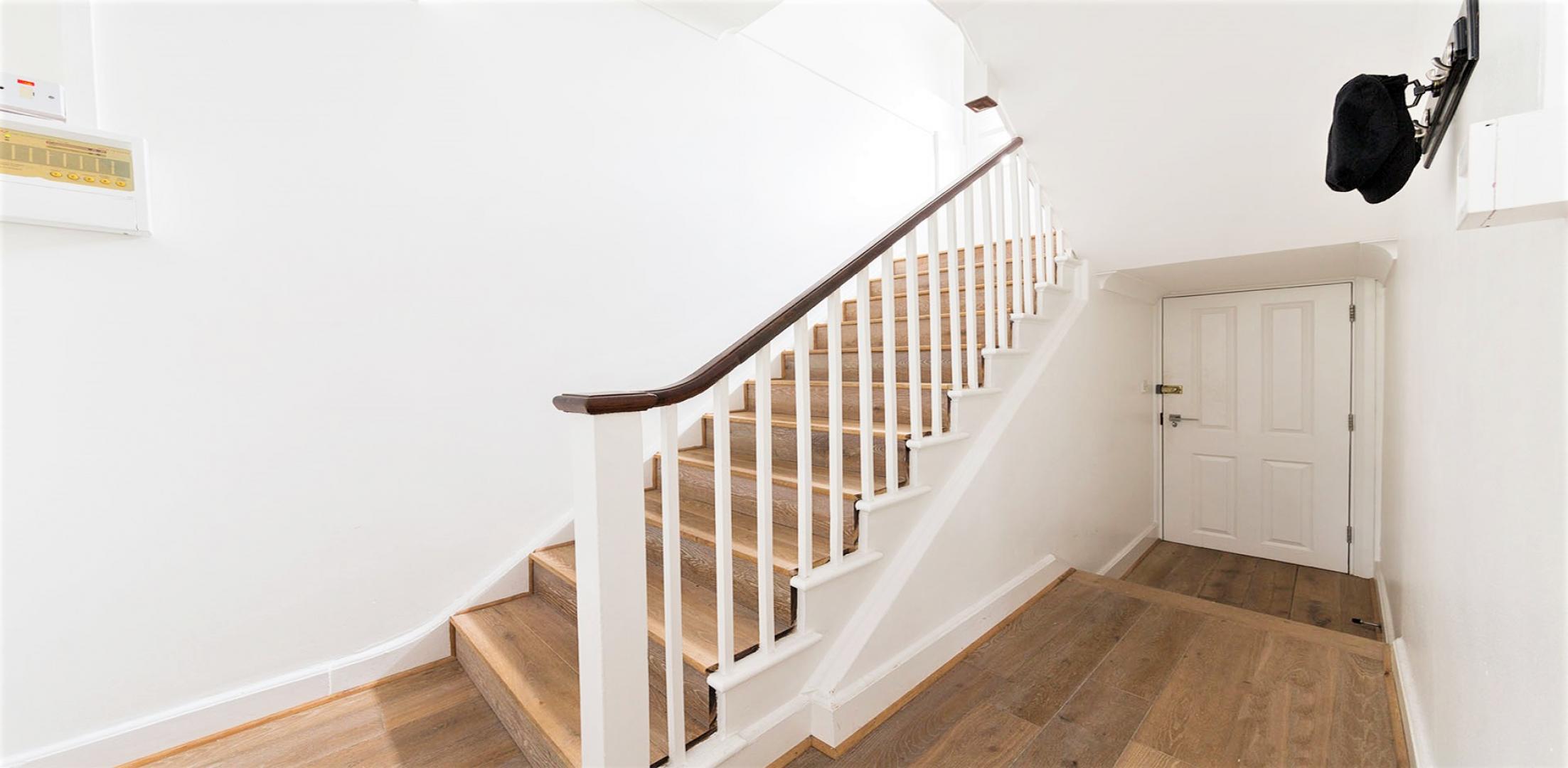 			3 Bedroom, 1 bath, 1 reception Flat			 Stanley Gardens, Willesden Green